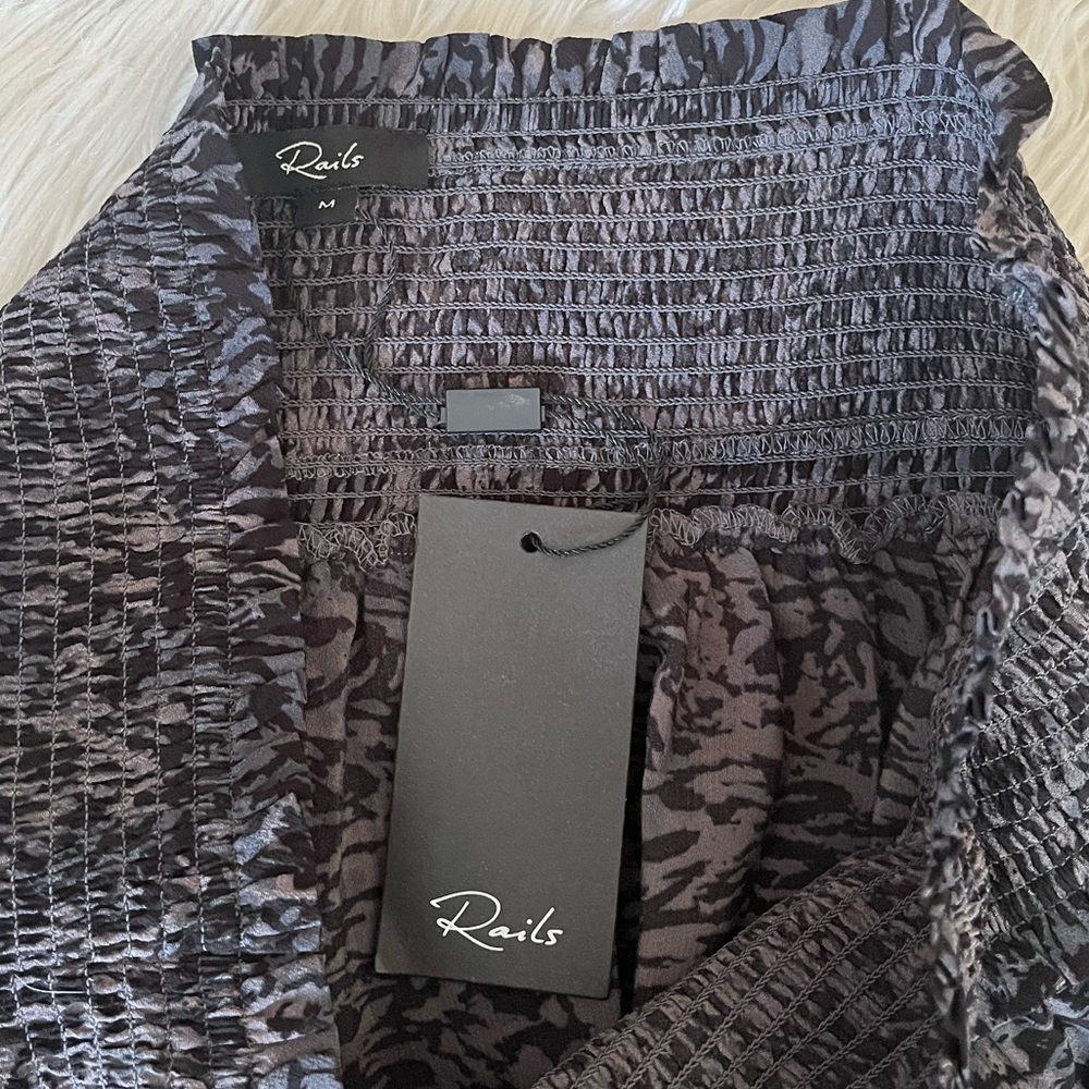 {Rails} Addison Mini Skirt in Charcoal Abstract Animal Print - Size Medium - Picture 11 of 12
